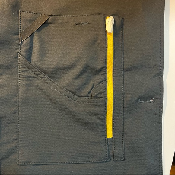 🆕Eddie Bauer Men’s Ultimate Voyager Travel Blazer – Size 44 - Picture 11 of 16